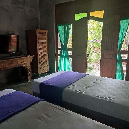Watukarung Ristu Homestay Kalak ภายนอก รูปภาพ