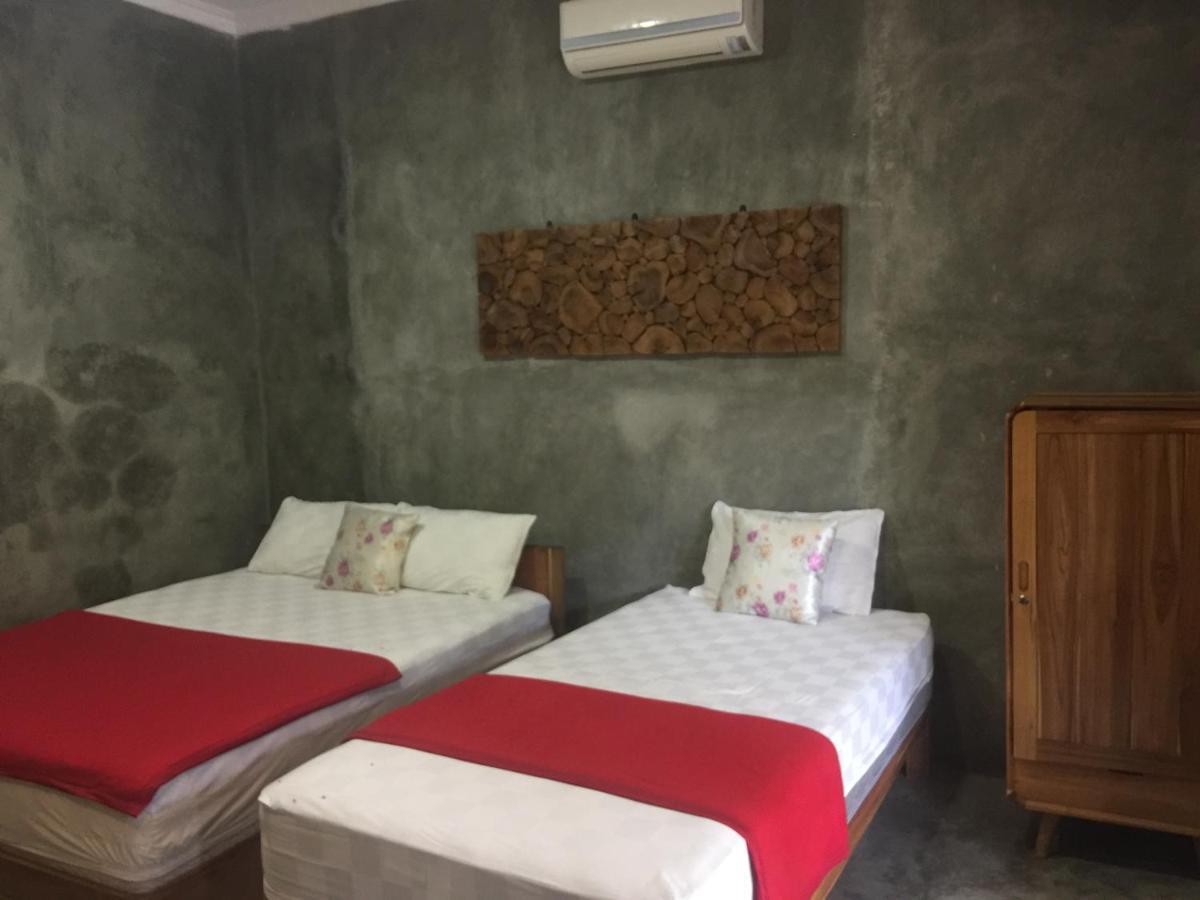 Watukarung Ristu Homestay Kalak ภายนอก รูปภาพ